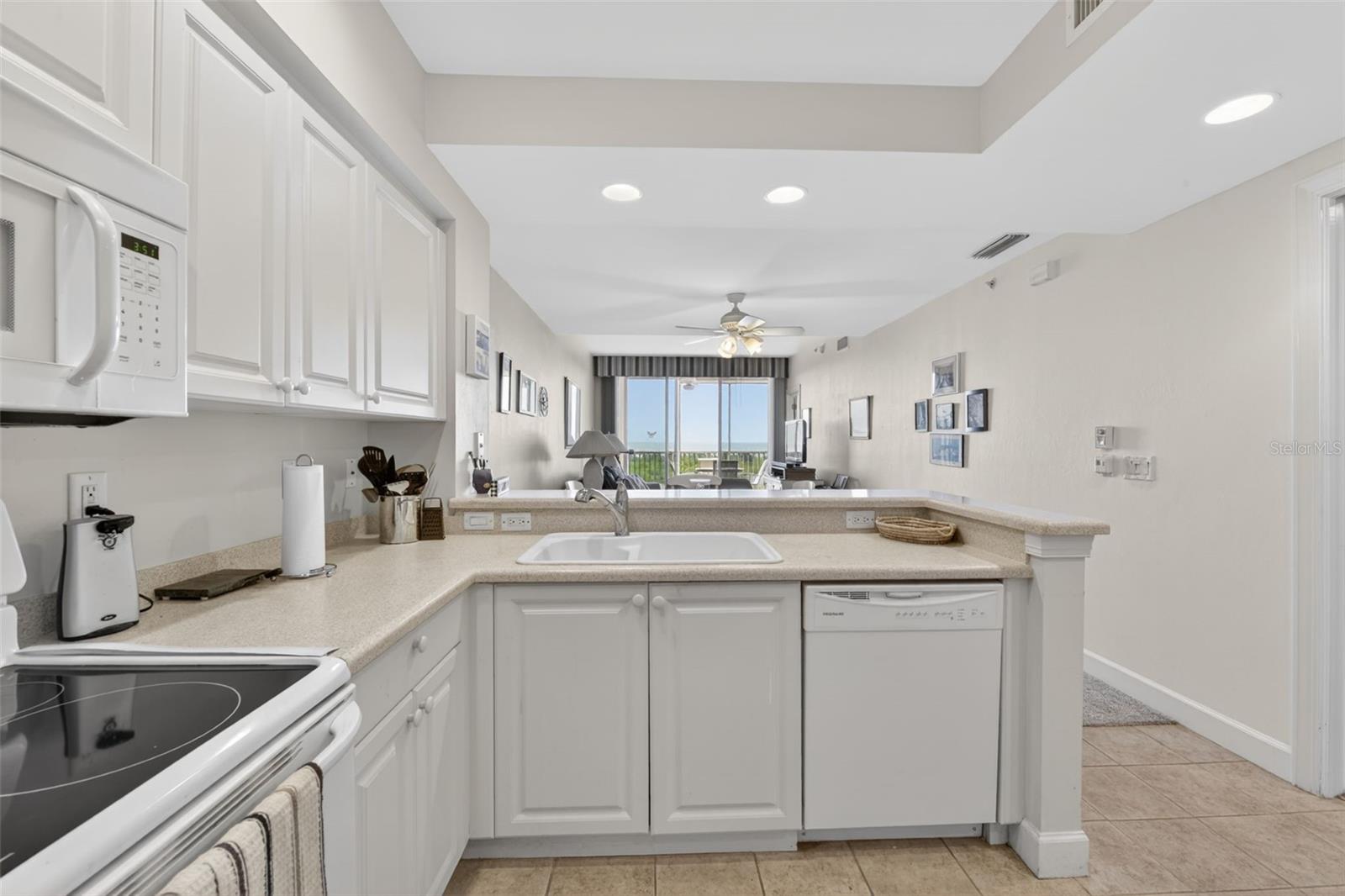 VISTA DEL SOL/BURNT STORE MARI - Residential