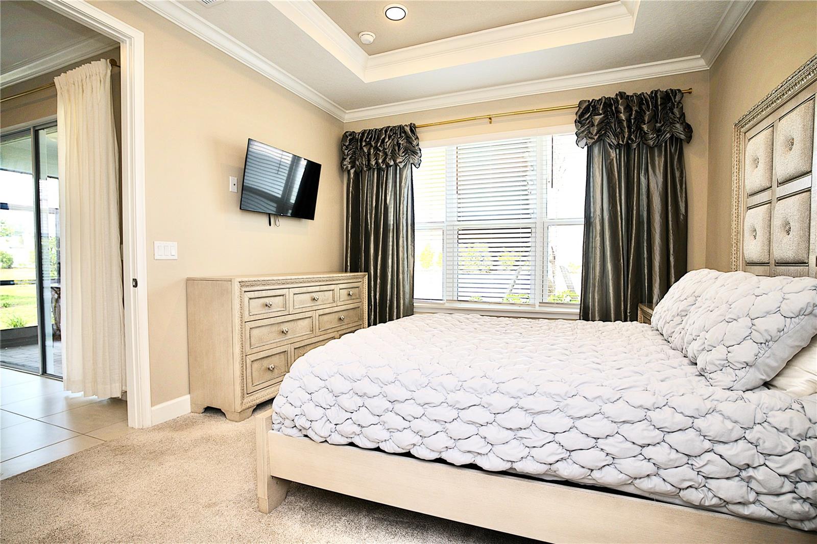 AZARIO ESPLANADE - Residential