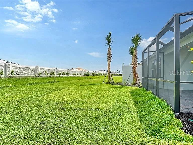 AZARIO ESPLANADE - Residential