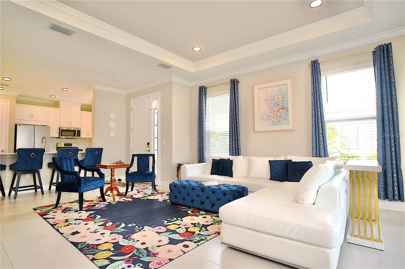 AZARIO ESPLANADE - Residential