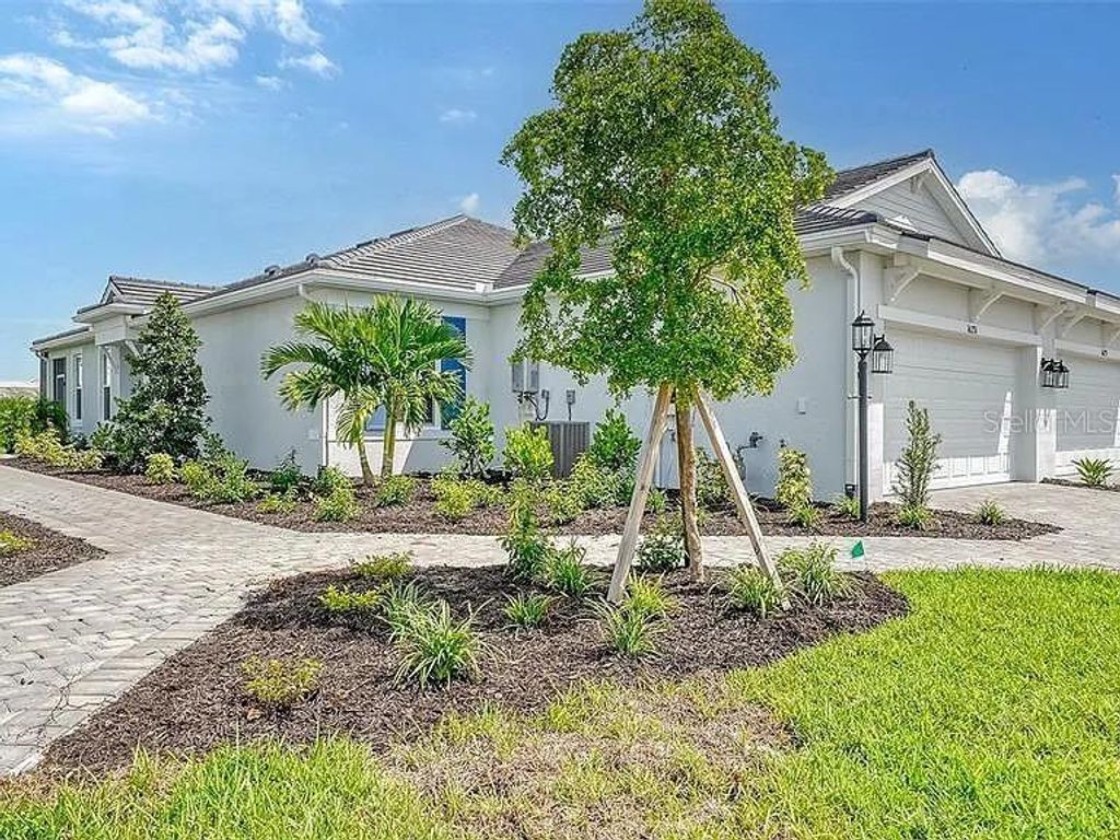 Photo of 16231 San Donato Place, Bradenton, FL 34211 (MLS # A4686148)