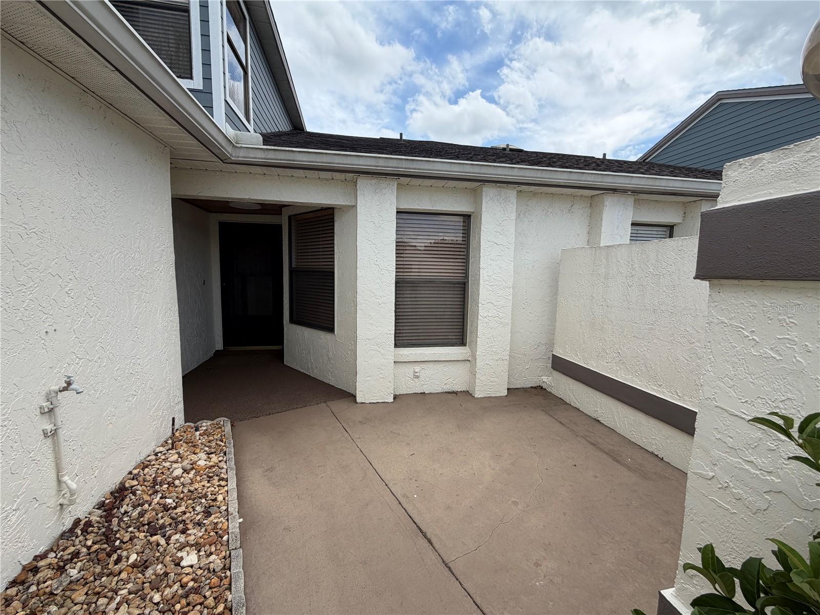 BVL LAKEPOINTE TWNHMS - Residential