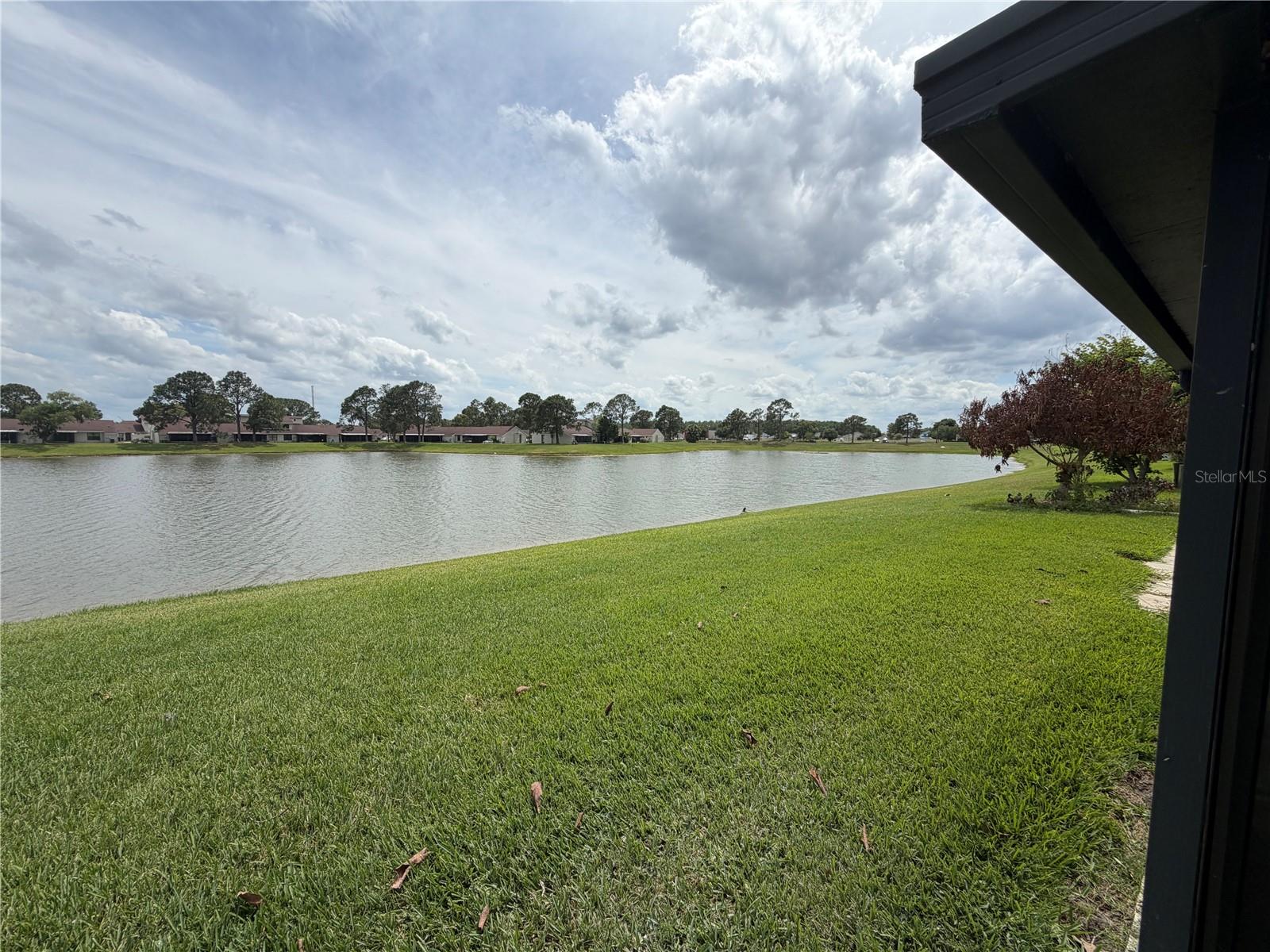 BVL LAKEPOINTE TWNHMS - Residential