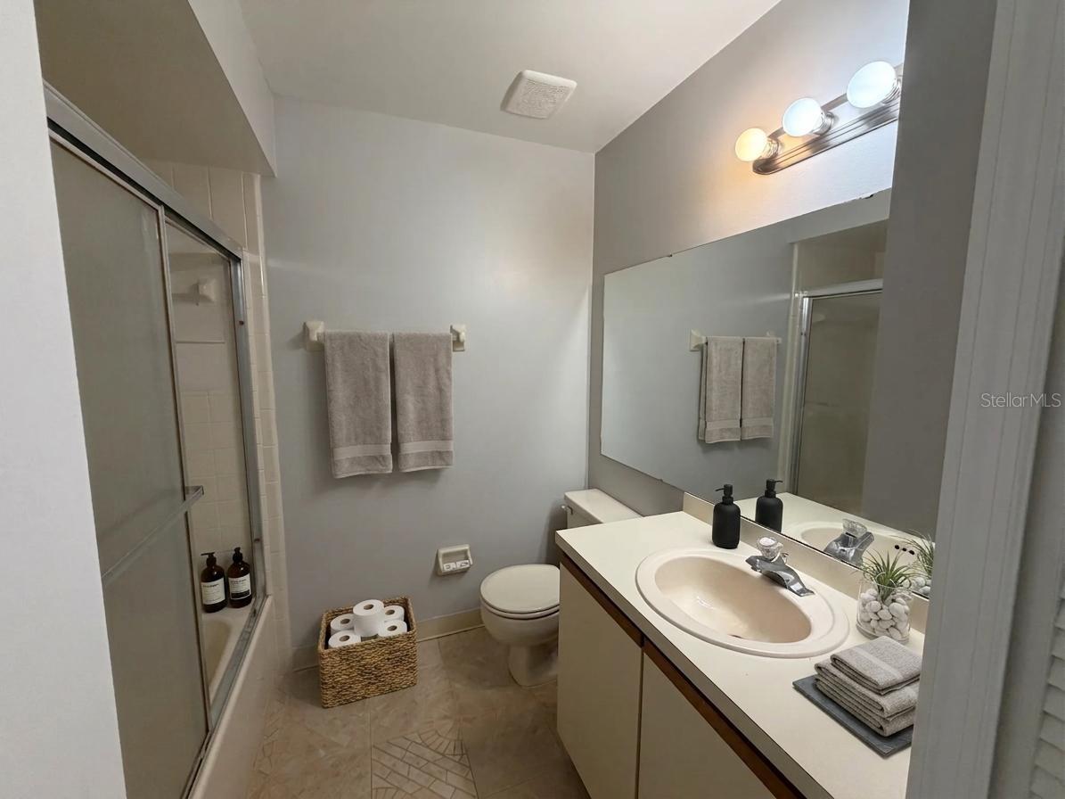 BVL LAKEPOINTE TWNHMS - Residential