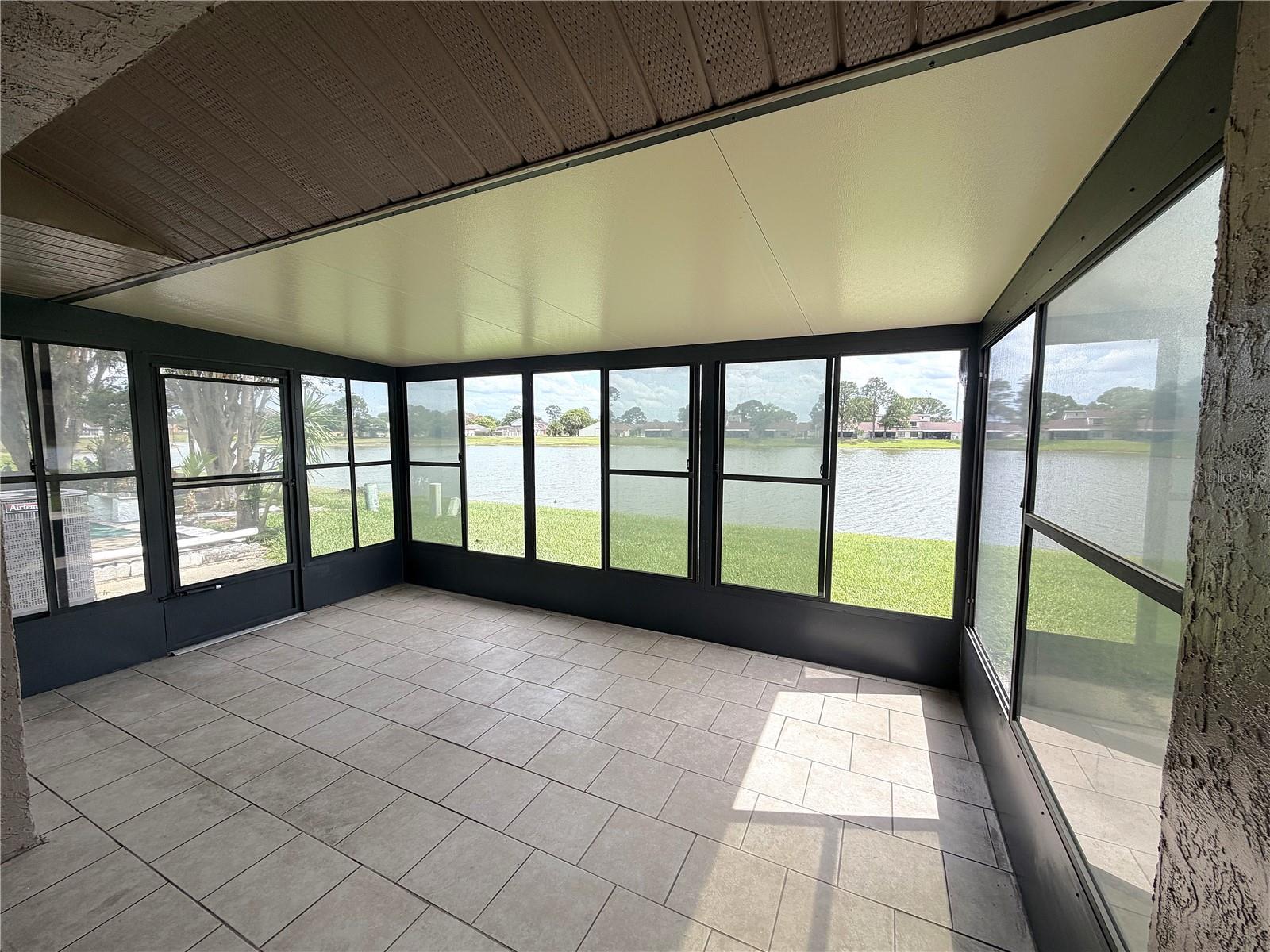 BVL LAKEPOINTE TWNHMS - Residential