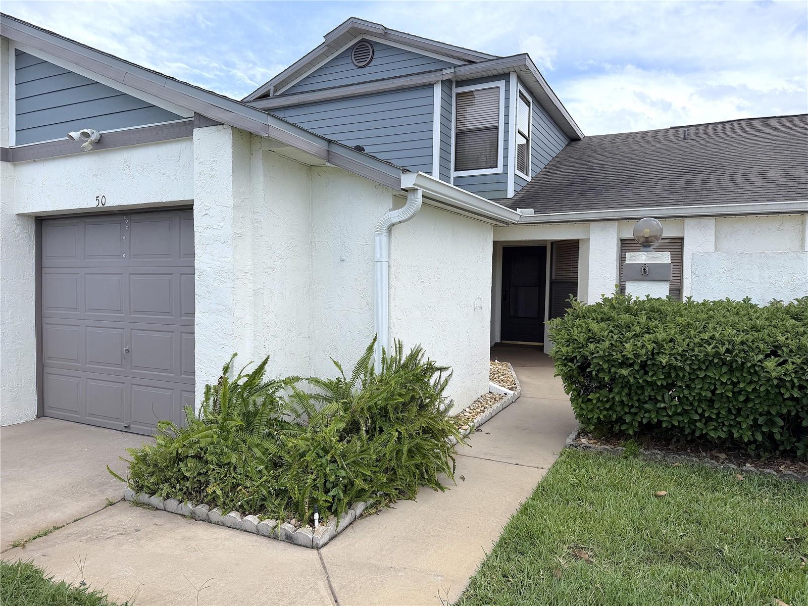 BVL LAKEPOINTE TWNHMS - Residential