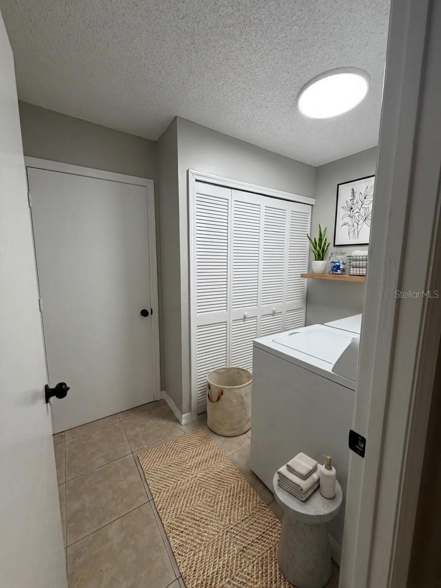 BVL LAKEPOINTE TWNHMS - Residential