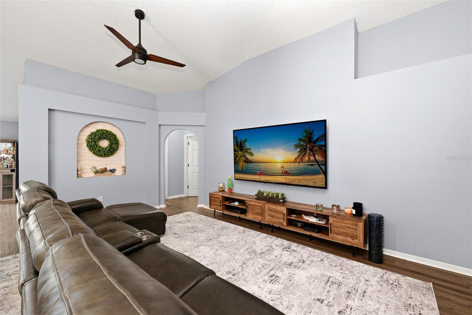 EMERALD COVE PH 02 - Residential