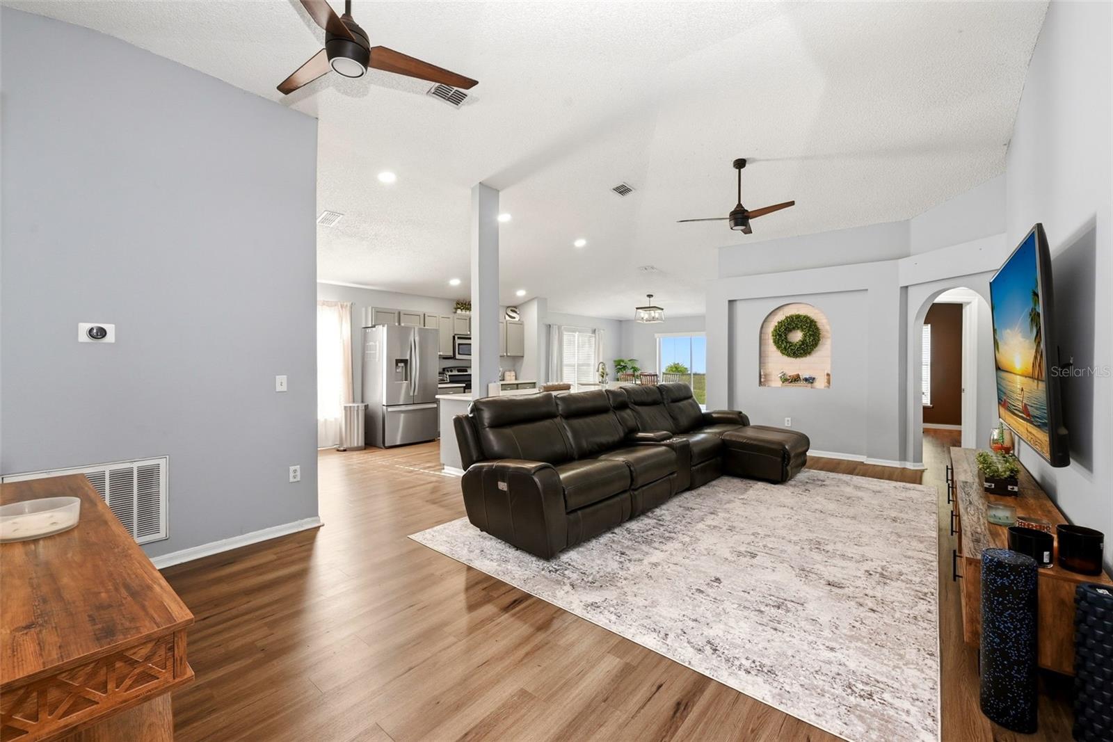 EMERALD COVE PH 02 - Residential