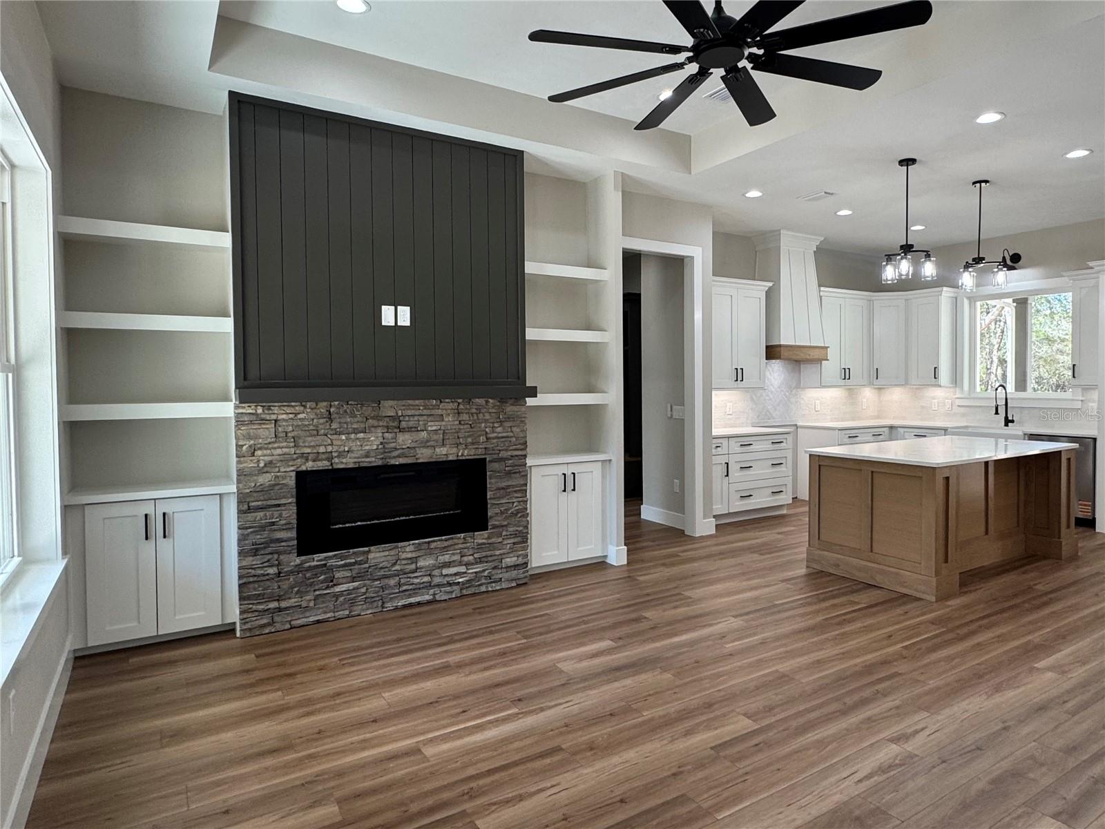 SPANISH TRACE - Residential