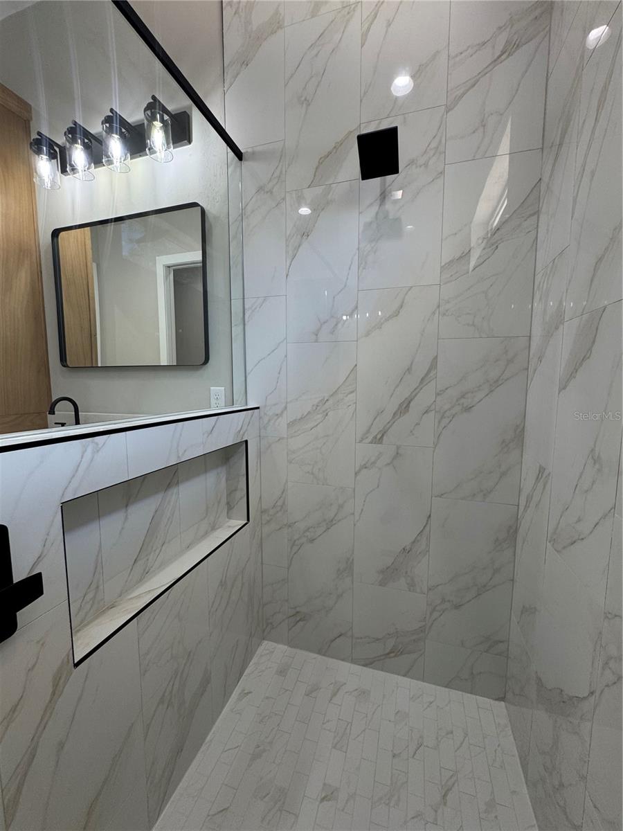 SPANISH TRACE - Residential