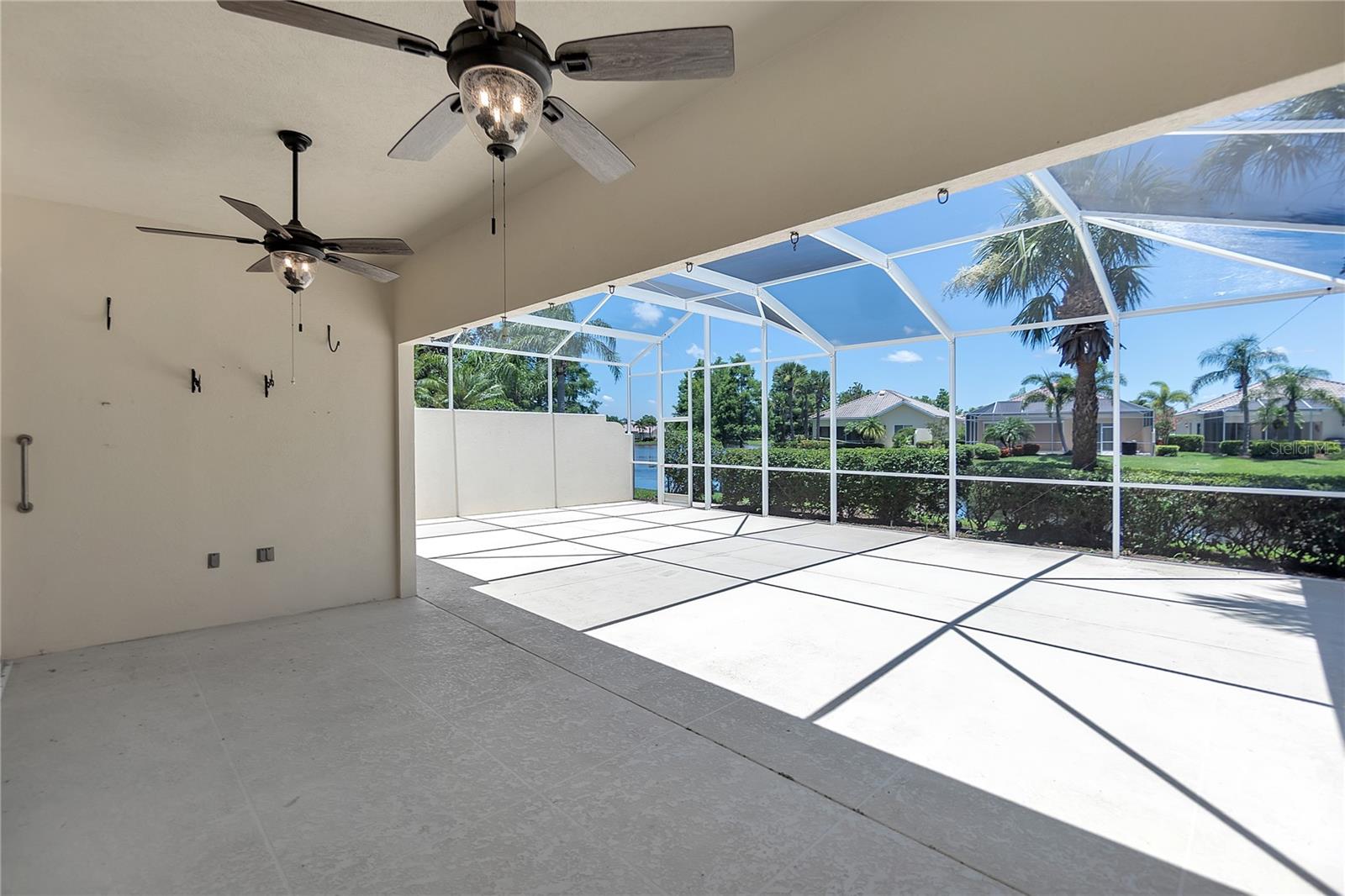 VILLAGEWALK - Residential