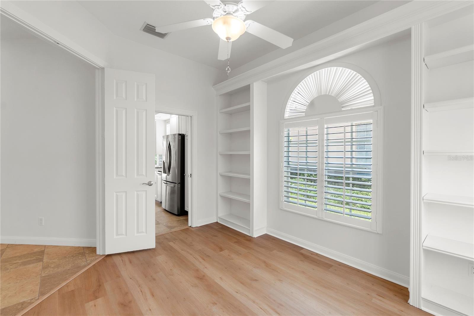 VILLAGEWALK - Residential