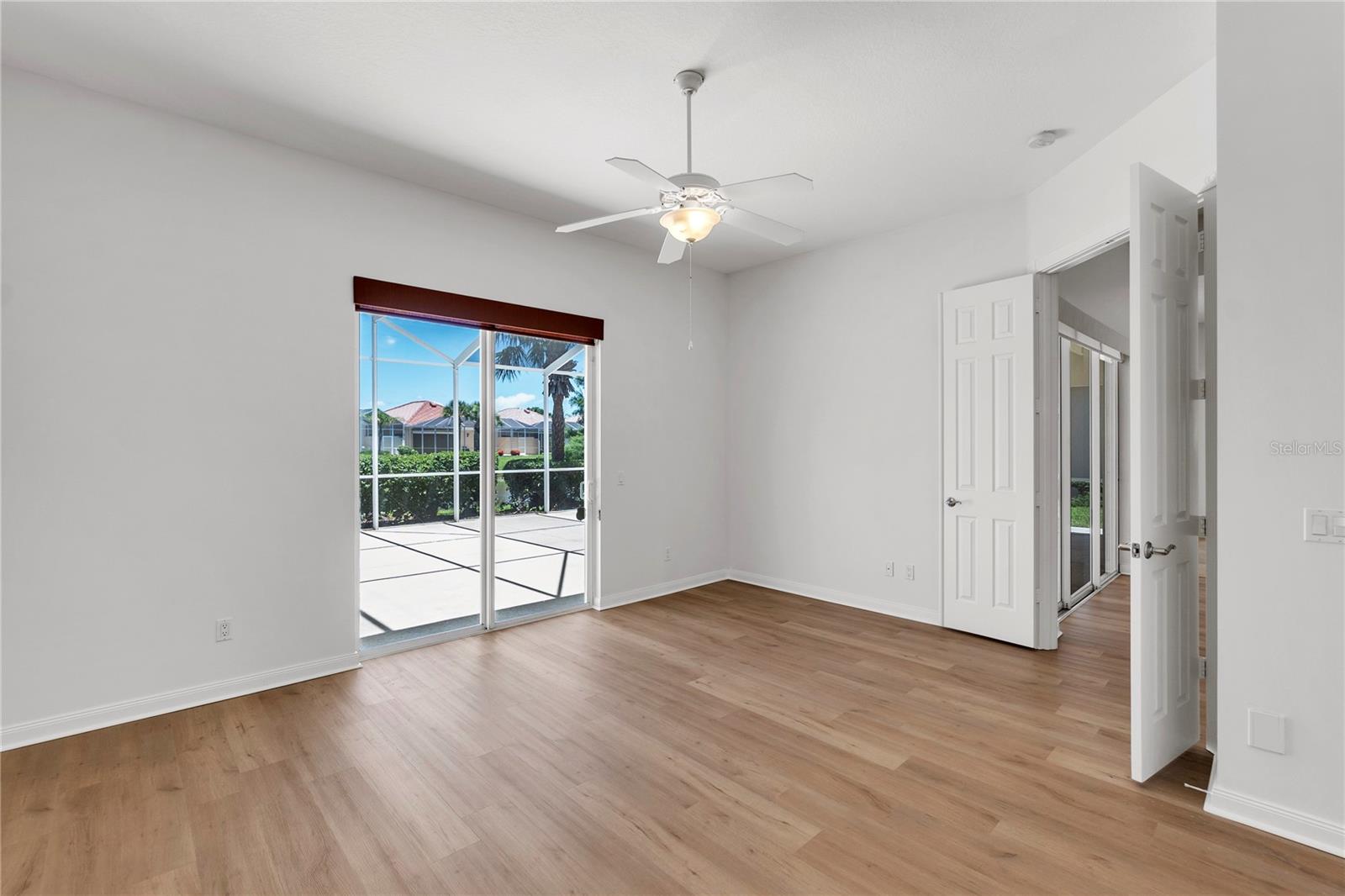 VILLAGEWALK - Residential