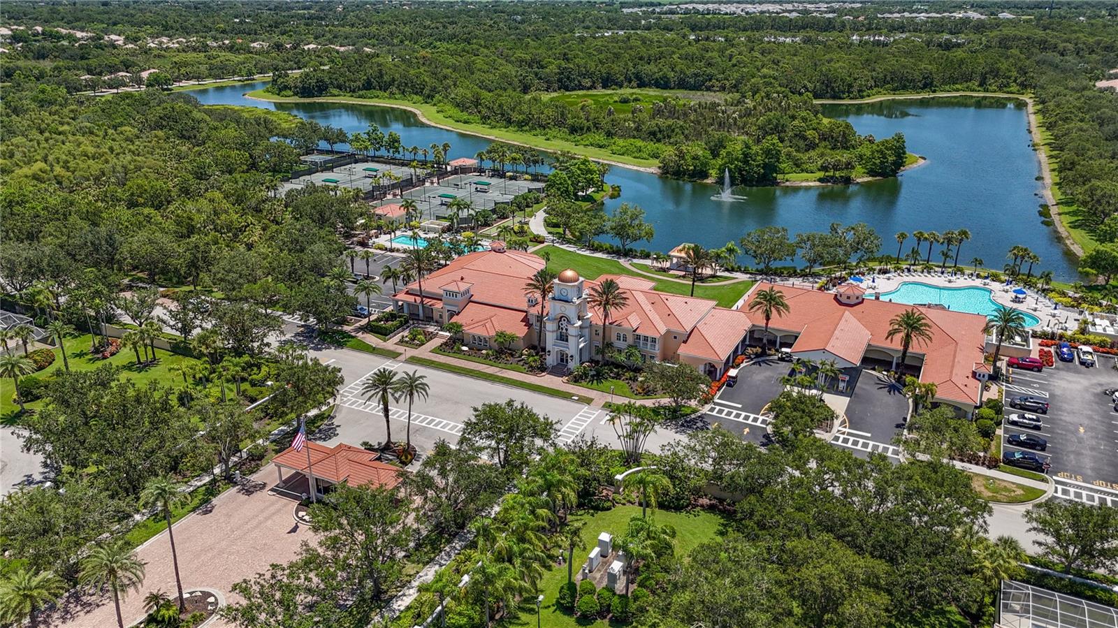 VILLAGEWALK - Residential