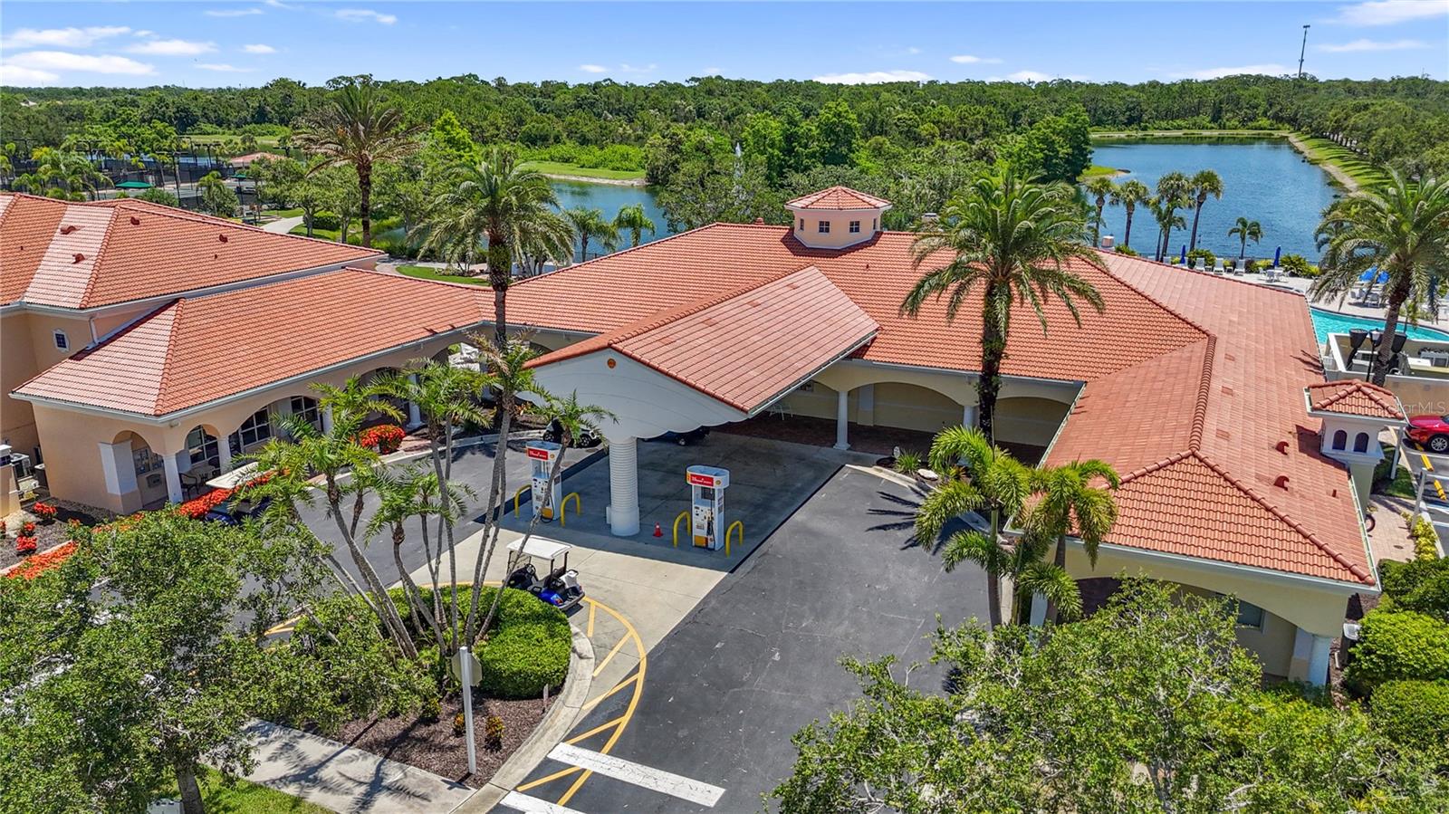 VILLAGEWALK - Residential