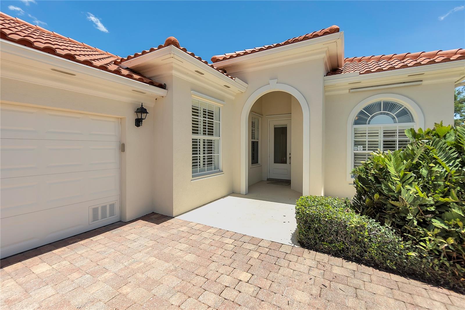 Live the Village Walk Lifestyle: Resort Living Every Day!
Welcome to this inviting, move-in ready home in the highly sought-after, gated community of Village Walk Sarasota, where resort-style amenities make every day feel like a vacation!
This immaculate 3-bedroom, 3-bathroom home with a den features the expanded Oakmont floor plan and an open concept that feels like a true retreat. Your master bedroom features a his and her bathroom arrangement along with generous closet space and built in organizers. High ceilings throughout create a bright, airy atmosphere, while the enormous screened lanai is perfect for relaxing or entertaining Florida-style. Enjoy stunning, expansive lake views from your private oasis — it’s a picture-perfect backdrop you’ll never tire of!
Village Walk is a gated community with a Clubhouse, 6 har tru Tennis courts, State of the art Fitness center, Pickleball, Basketball and Bocce ball. Village Walk has a gas station, gift shop, hair salon and a Restaurant with bar. Close to Siesta Key beach, Legacy Bike Trail, dining and more!
Don’t miss your chance to call Village Walk home!