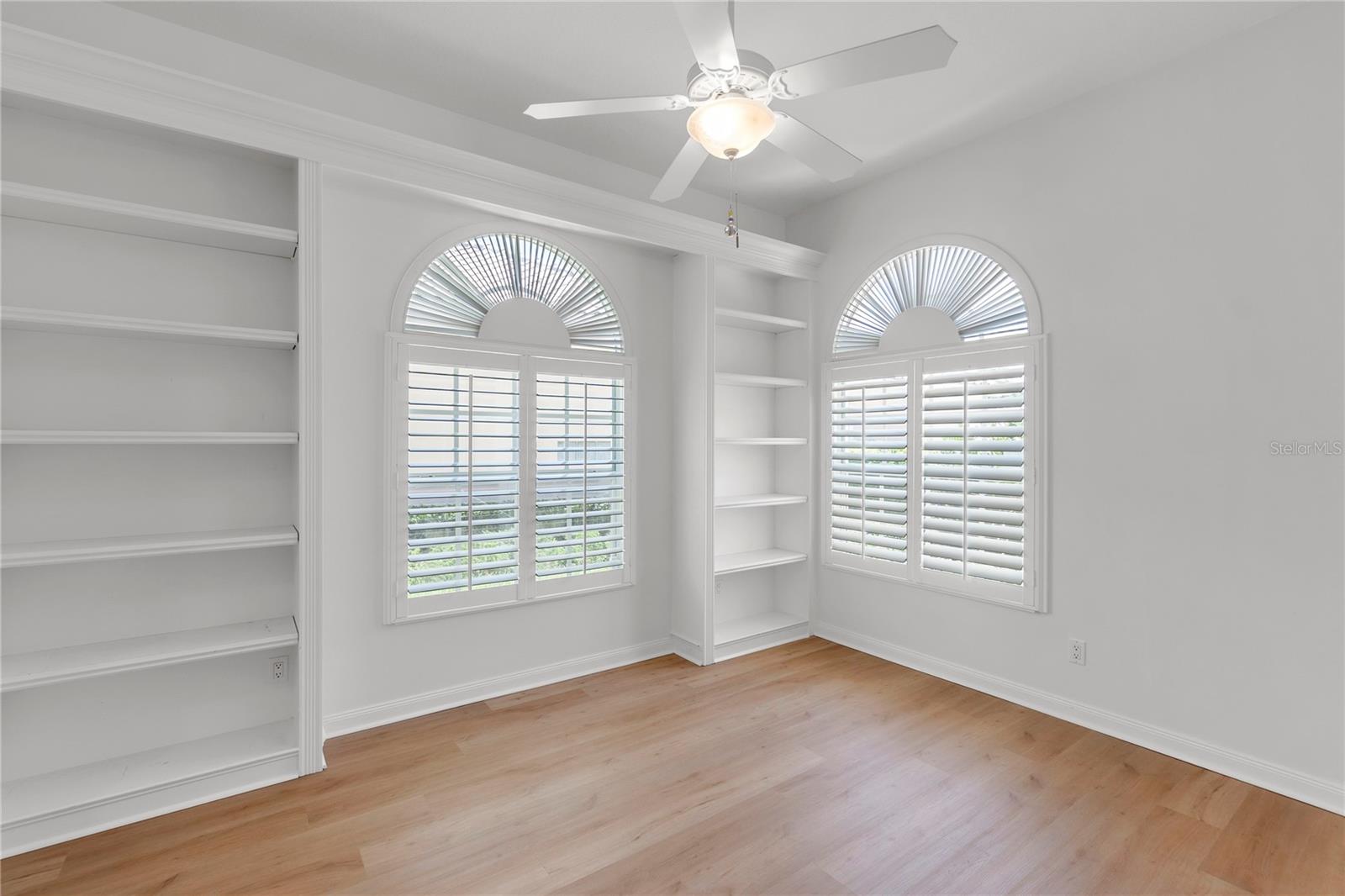 VILLAGEWALK - Residential