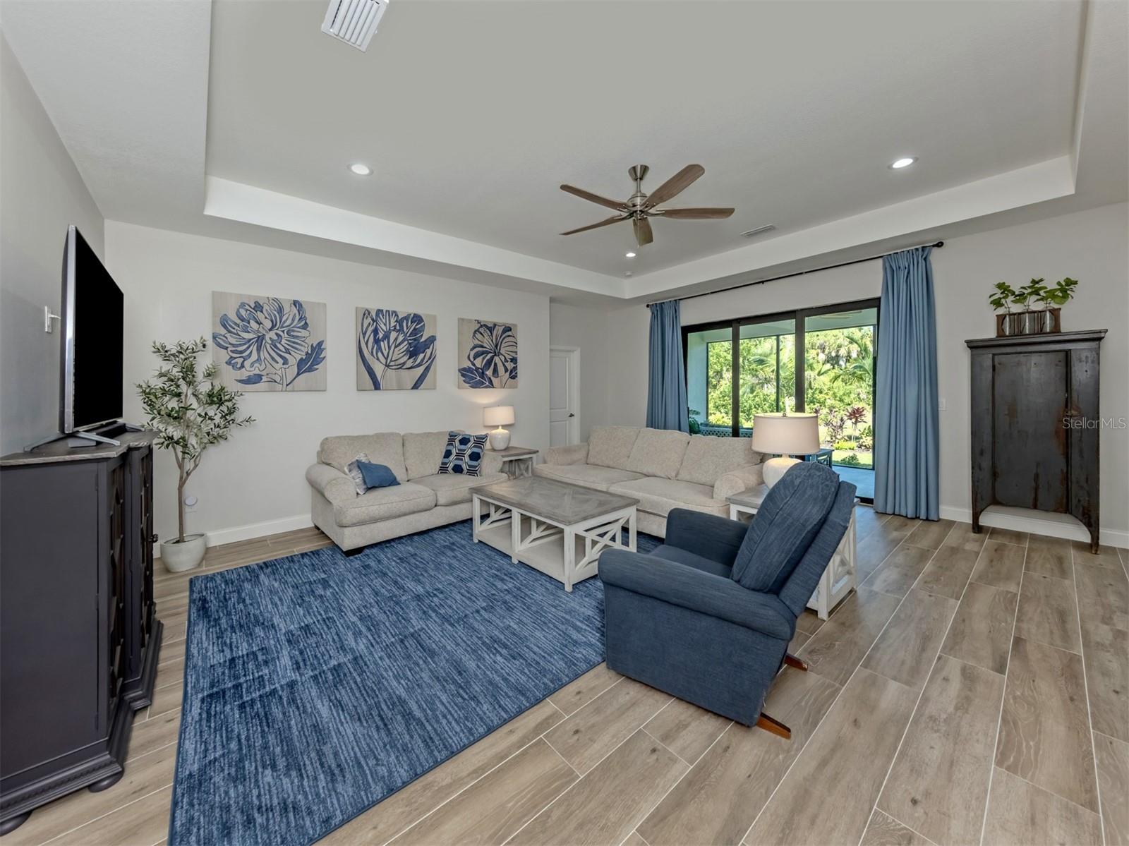 171 SPRING DRIVE