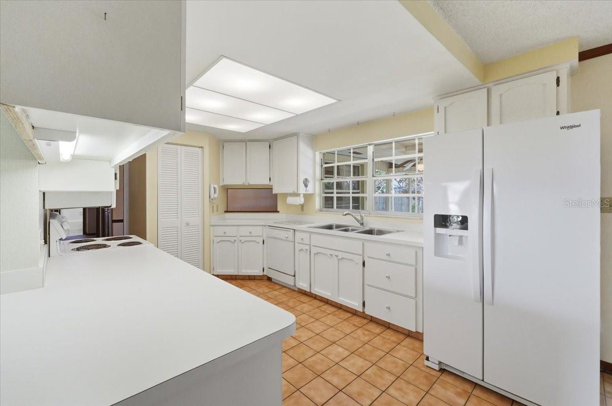 W F HALLAM & COS FARMING & TRUCKING LANDS - Residential