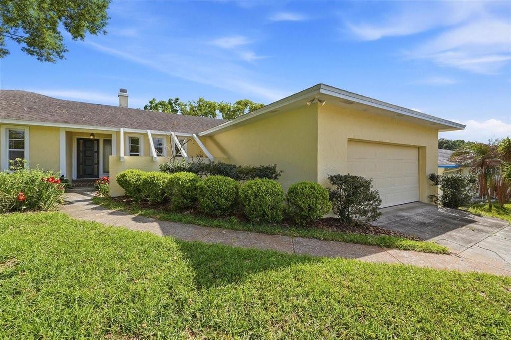 Photo of 1911 Michelle Lane, Lakeland, FL 33813 (MLS # A4689818)
