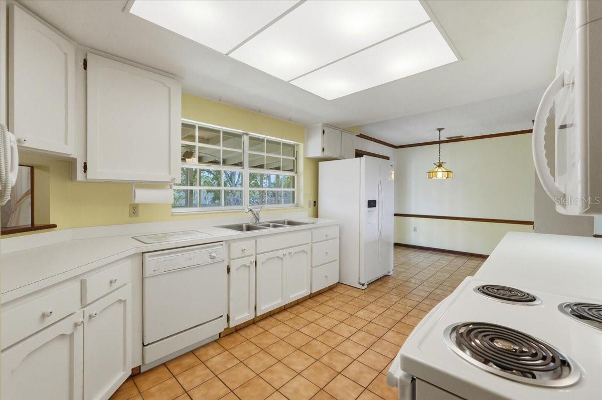 W F HALLAM & COS FARMING & TRUCKING LANDS - Residential