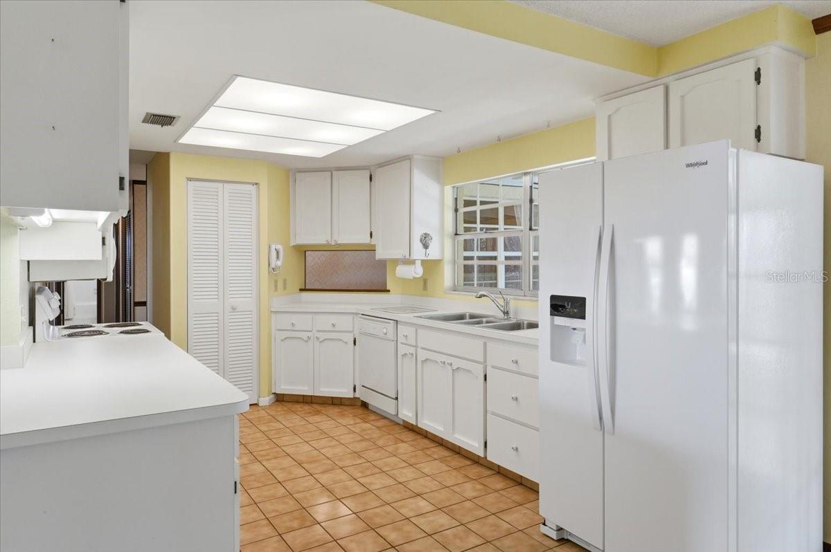 W F HALLAM & COS FARMING & TRUCKING LANDS - Residential