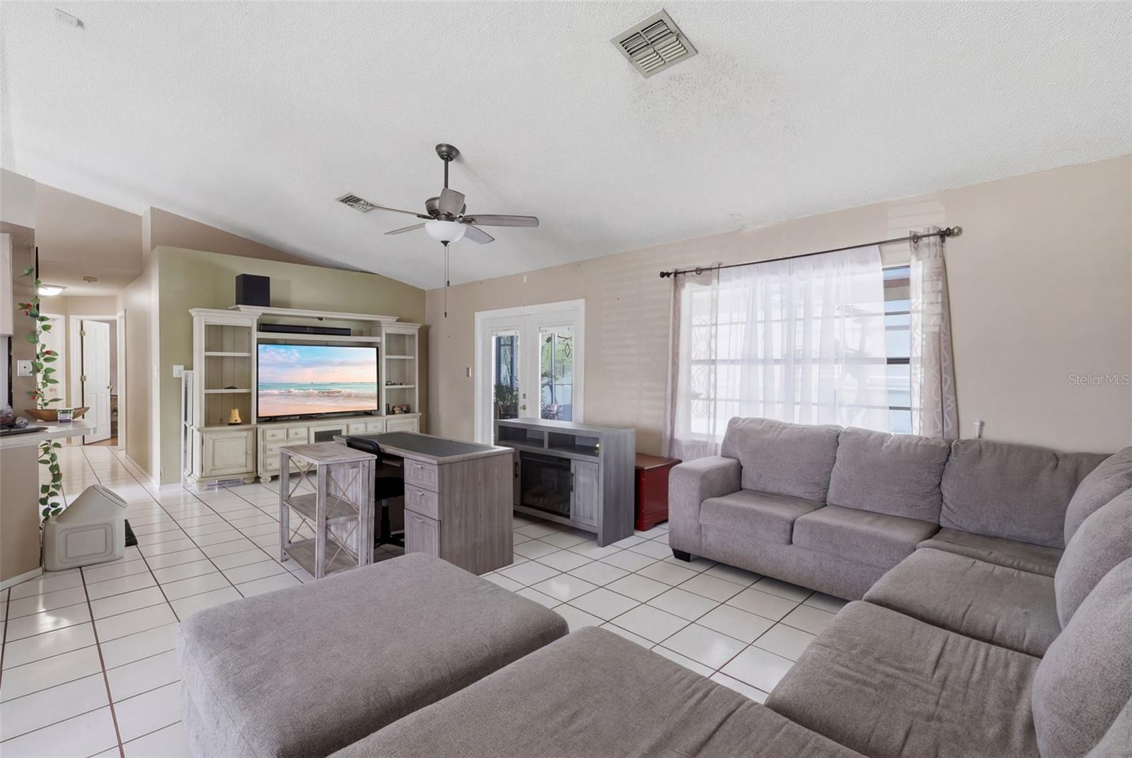 DELTONA LAKES UNIT 07 - Residential