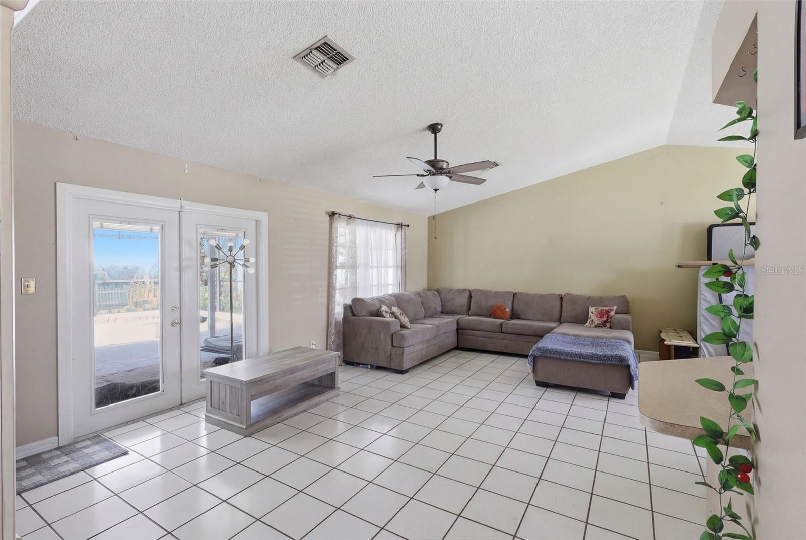 DELTONA LAKES UNIT 07 - Residential