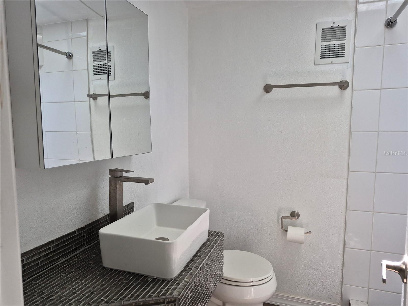 YOGI BEARS JELLYSTONE PARK CONDO - Residential Lease