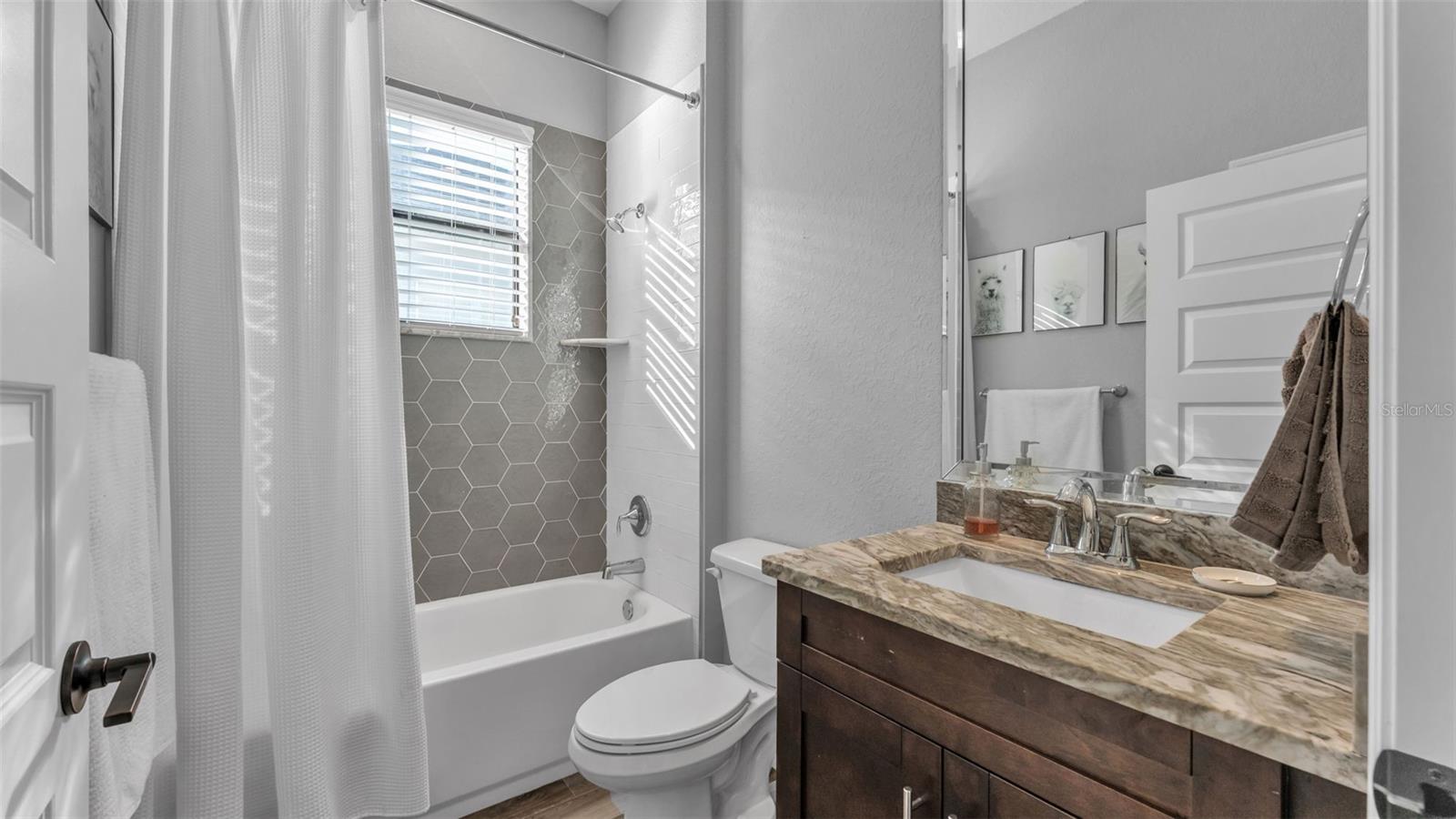 LAKESIDE HERITAGE PH 2 - Residential