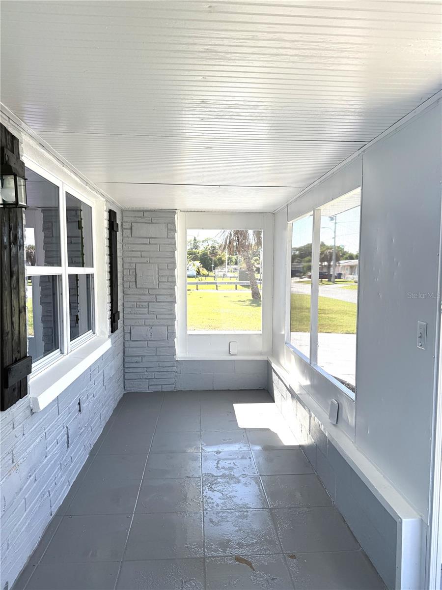 HOLIDAY HILL - Residential