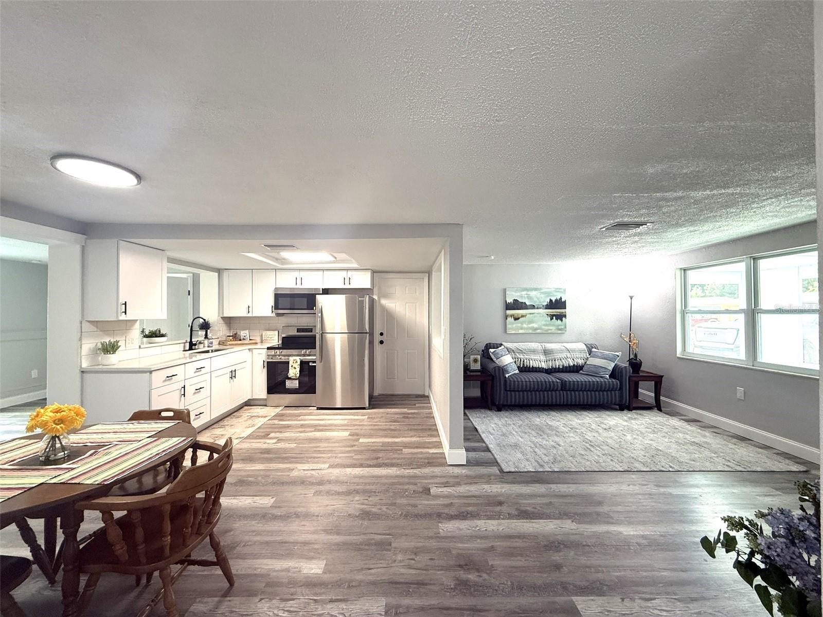 HOLIDAY HILL - Residential