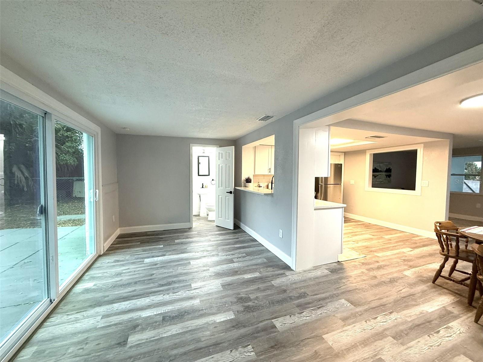 HOLIDAY HILL - Residential