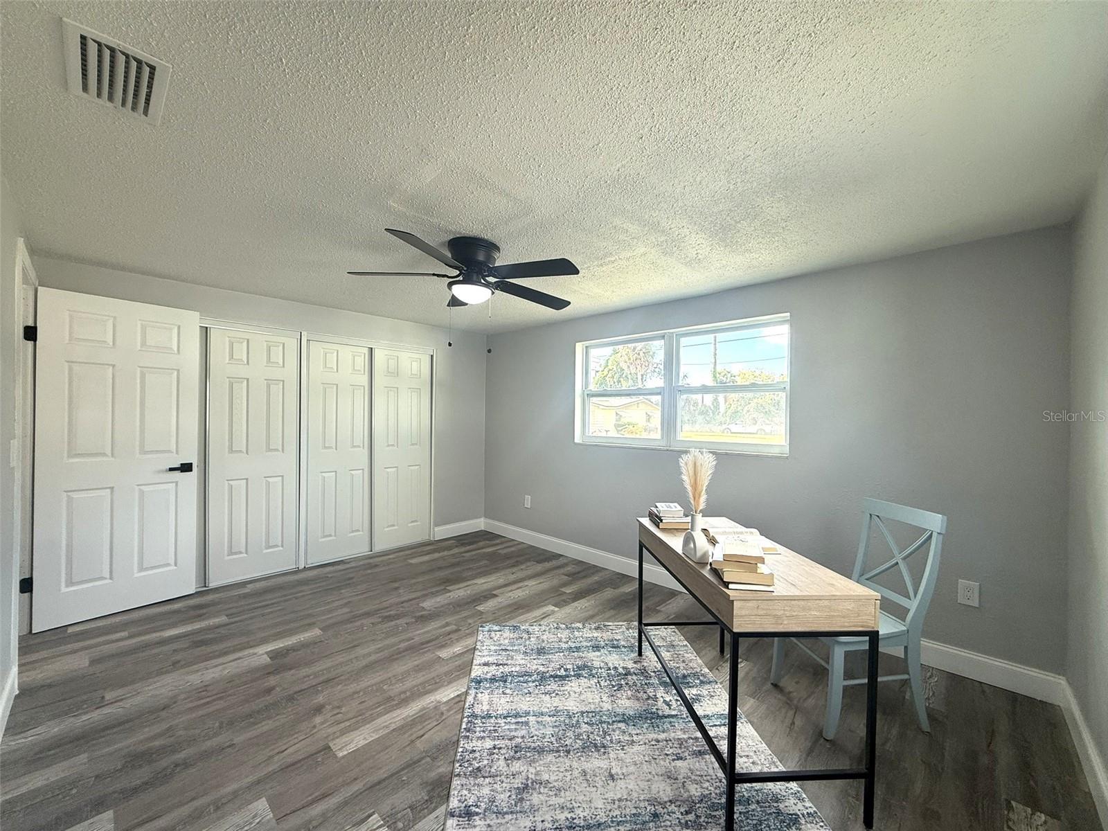 HOLIDAY HILL - Residential