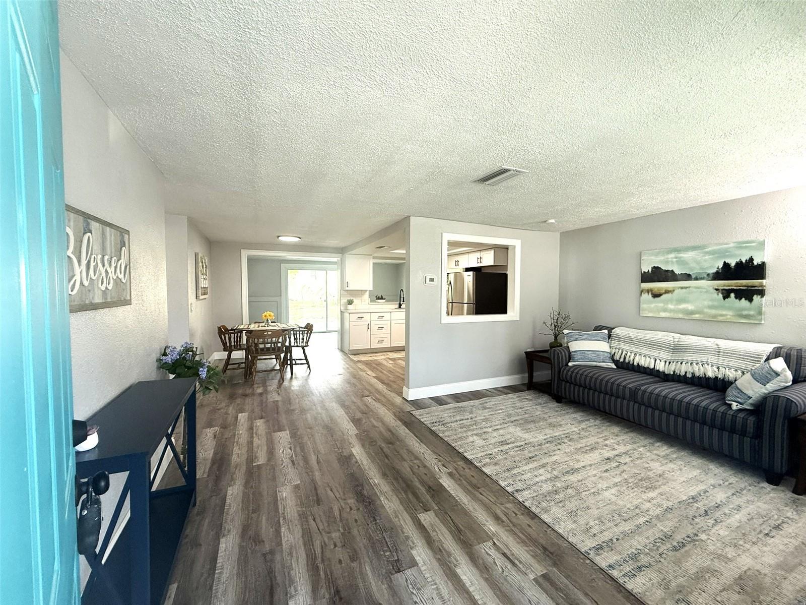 HOLIDAY HILL - Residential