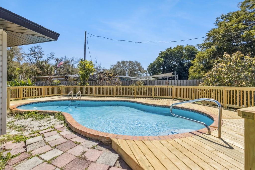 Photo of 4903 26th Avenue W, Bradenton, FL 34209 (MLS # W7883369)