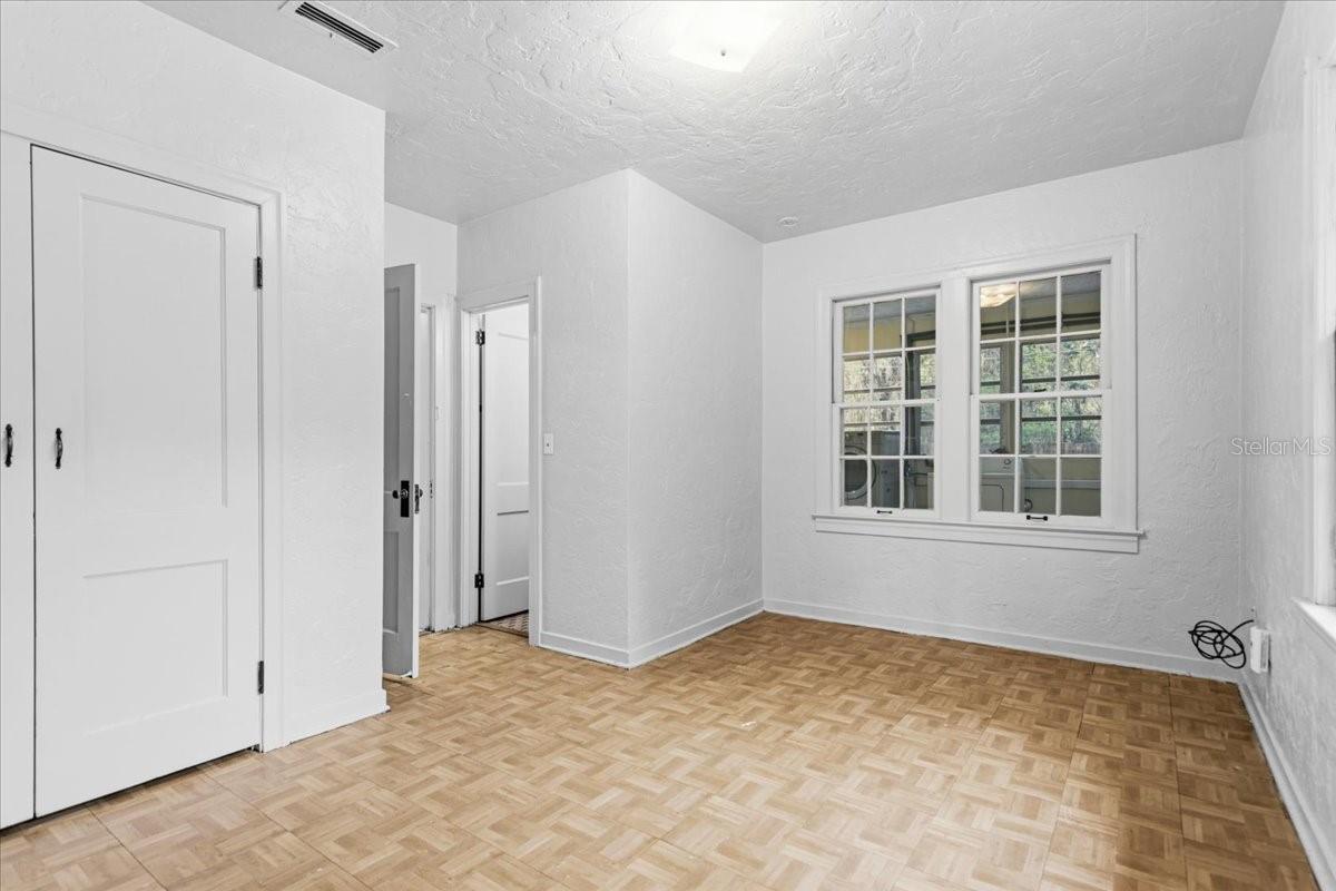 CENTRAL PARK - Residential