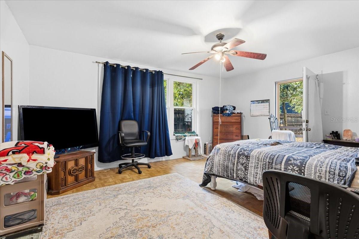 CENTRAL PARK - Residential