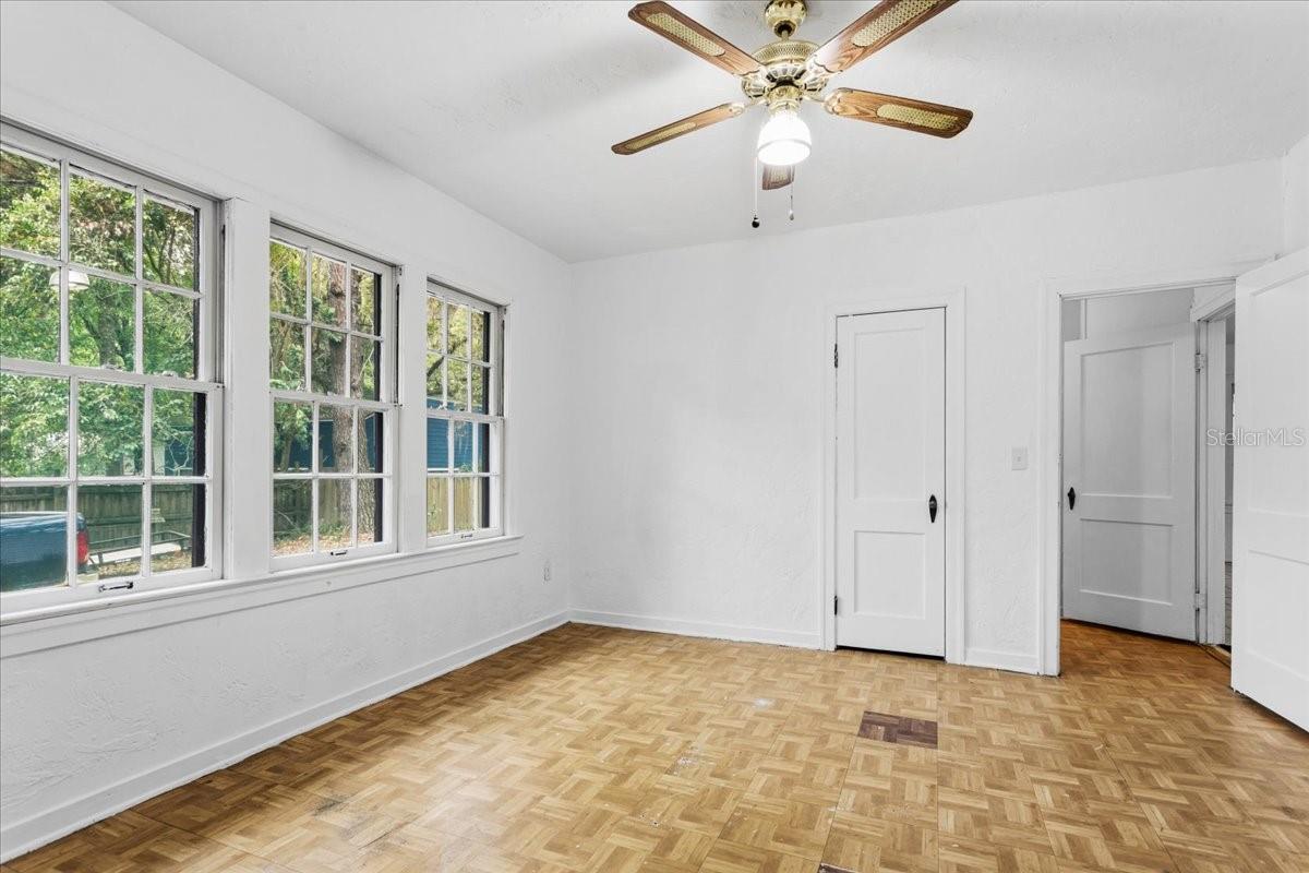 CENTRAL PARK - Residential