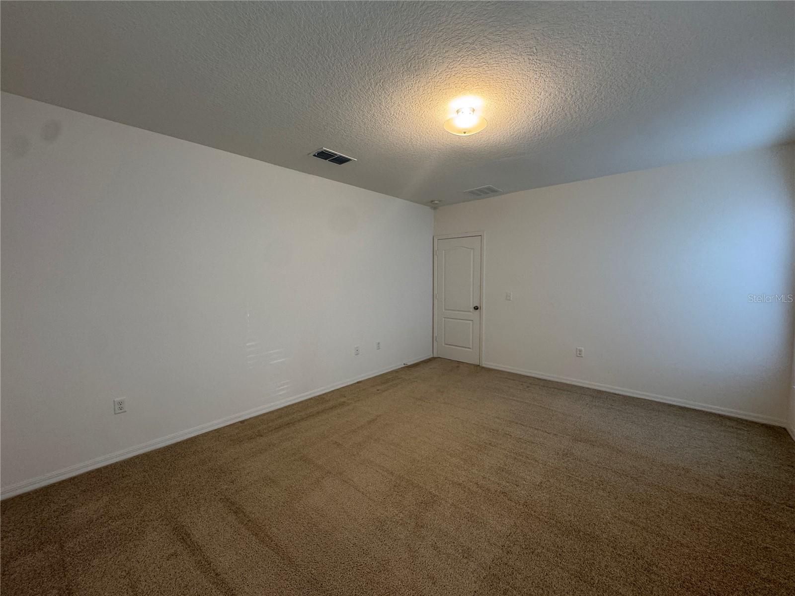 BARRINGTON ESTATES - Residential Lease