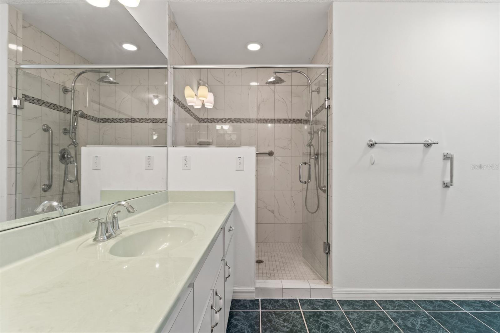 ON TOP OF THE WORLD PRCL C - Residential