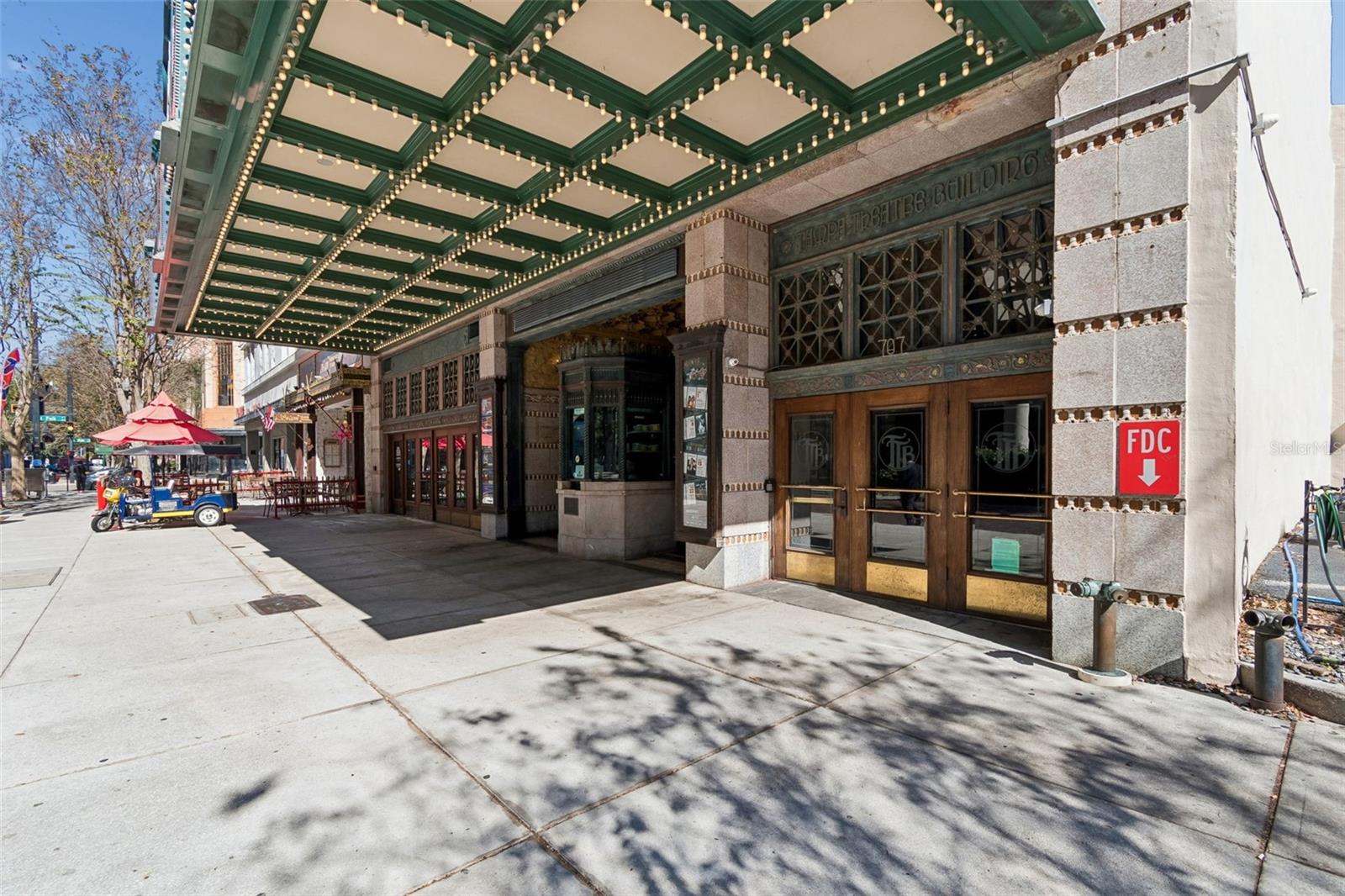 707 N FRANKLIN STREET 6