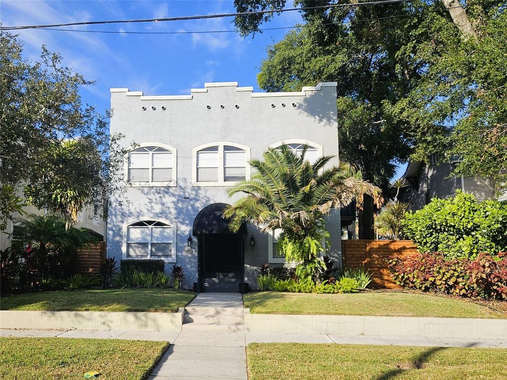 Photo of 209 S Westland Avenue #C, Tampa, FL 33606 (MLS # TB8468705)