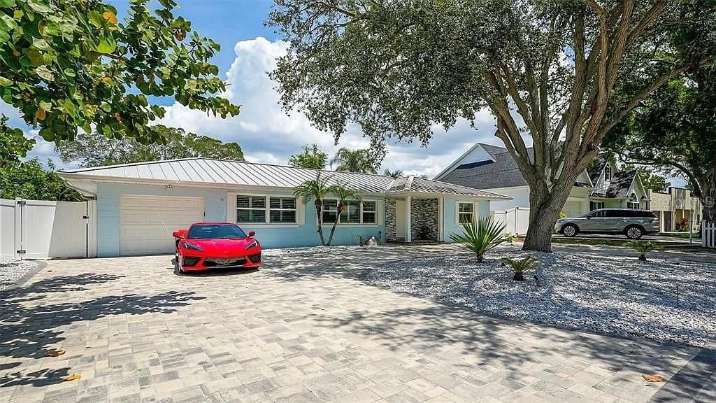 Photo of 1857 Tulip Drive, Sarasota, FL 34239 (MLS # A4659958)