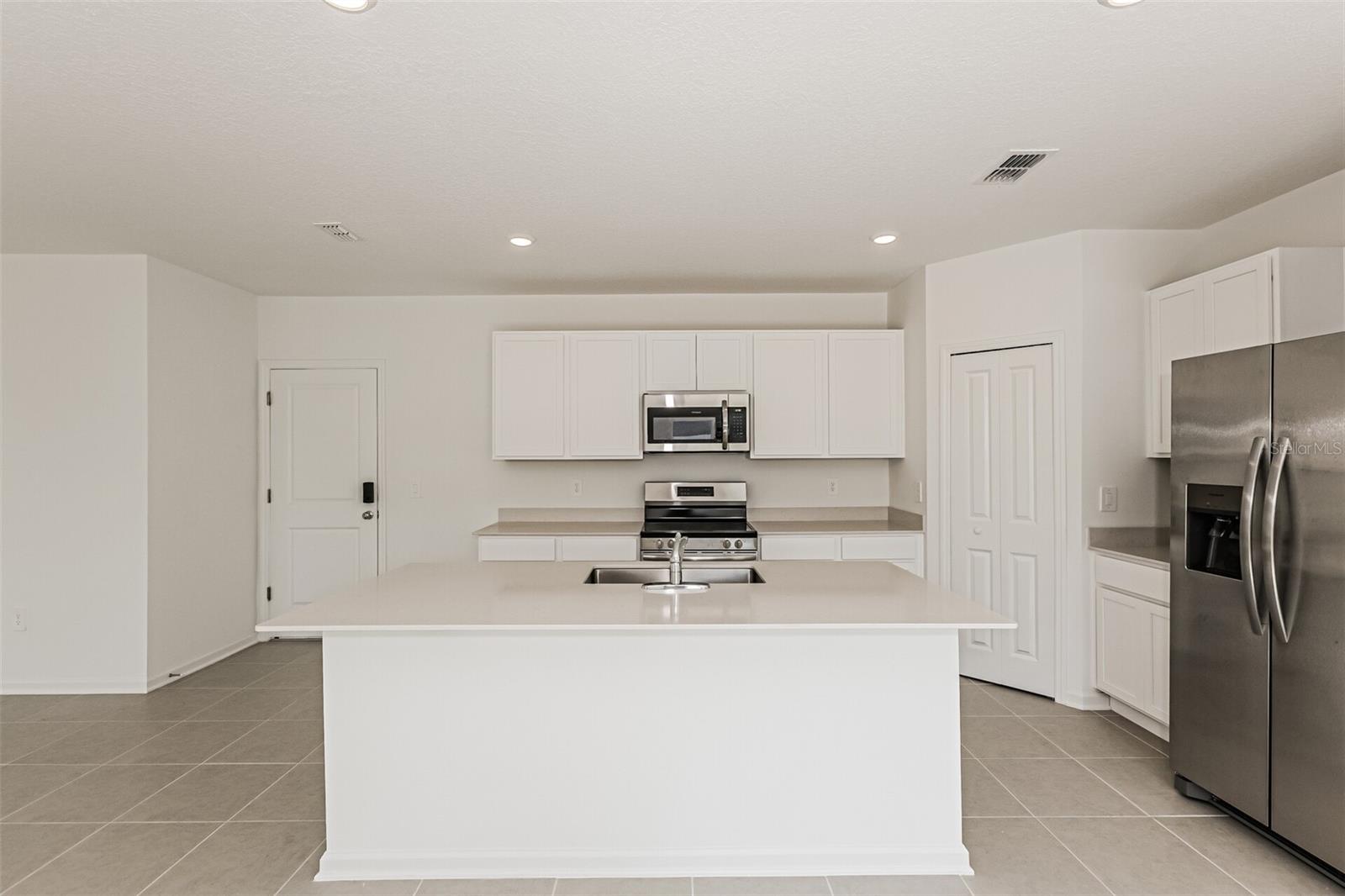 HUNT CLUB/LK WALES PH 1 - Residential Lease