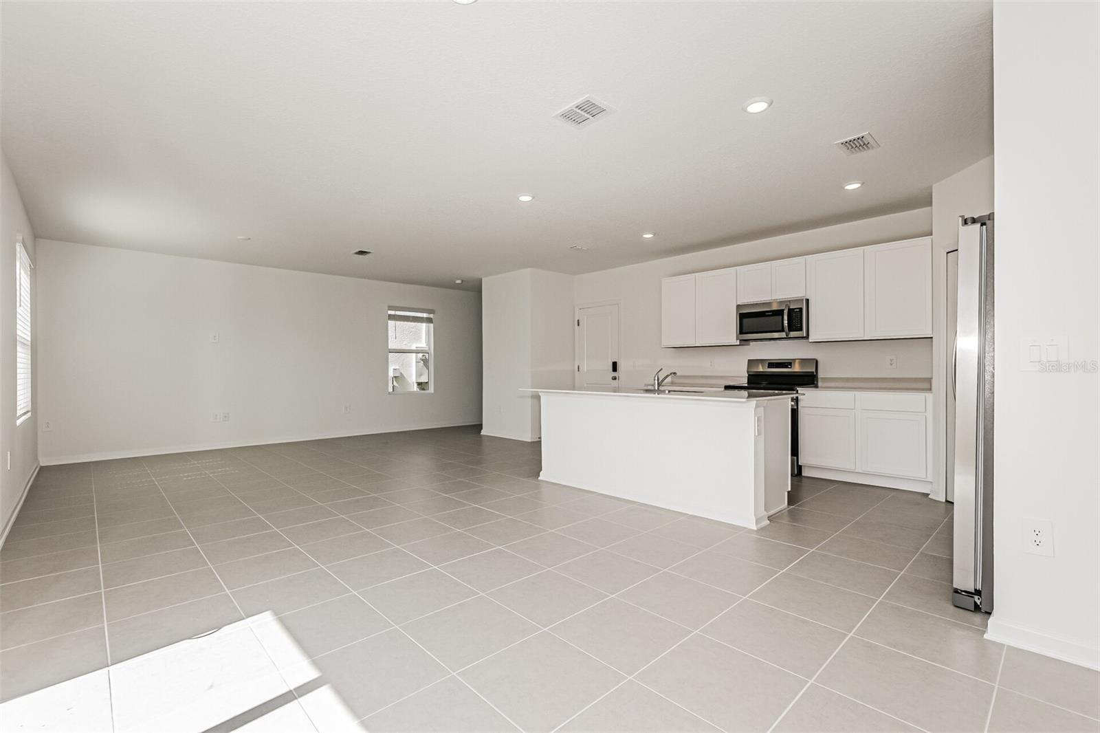 HUNT CLUB/LK WALES PH 1 - Residential Lease