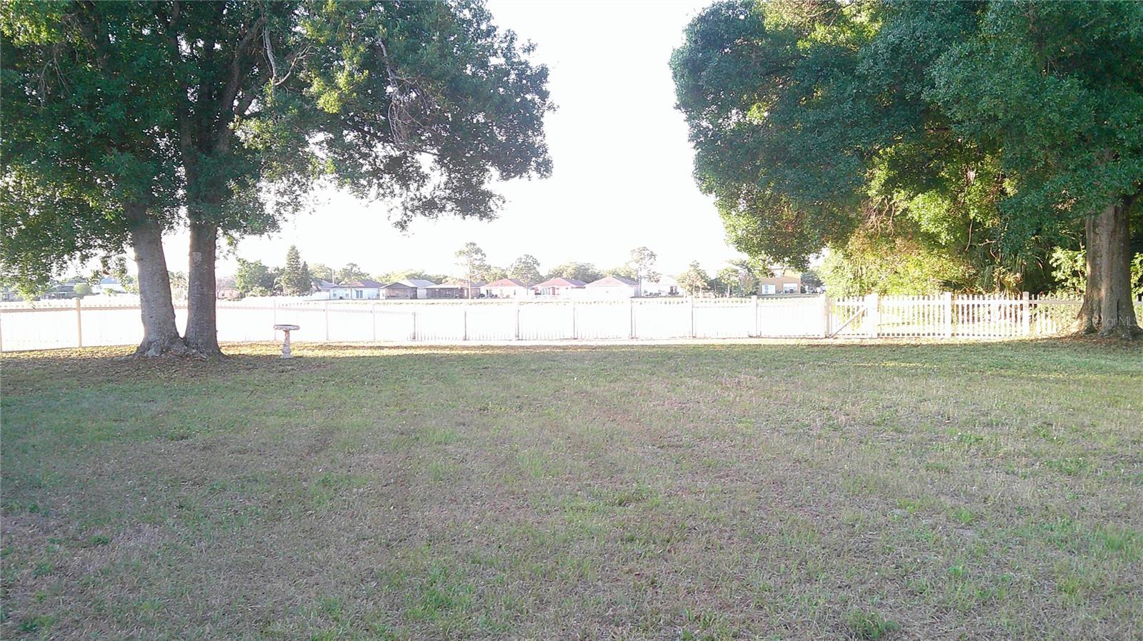 CANTERBURY LAKES PH IIB - Residential Lease