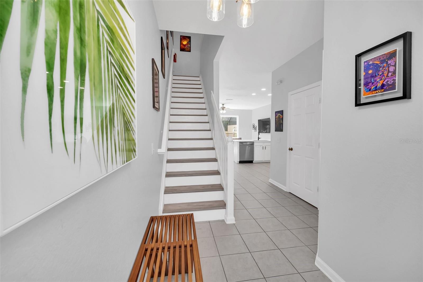 2547 RENSHAW STREET