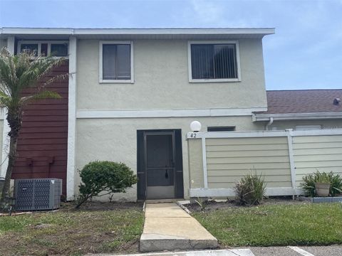 Photo of 42 Pine Island Circle, Kissimmee, FL 34743 (MLS # S5149128)